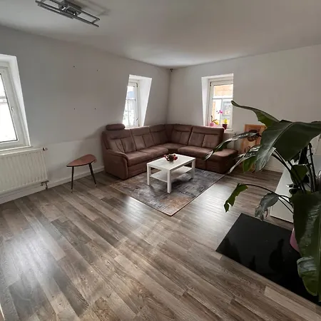 Unger Apartment *